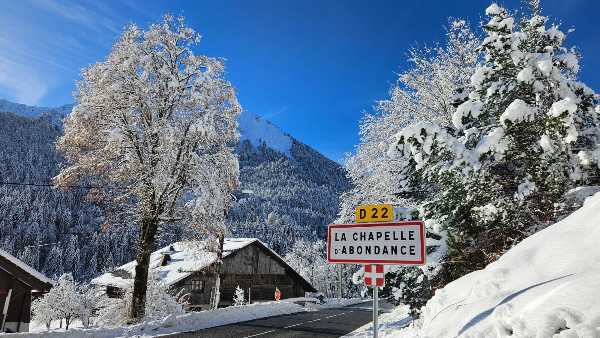 Demi-Chalet Vadel La Panthiaz 15 Pers 5 Chambres La Chapelle-d'Abondance Exterior photo